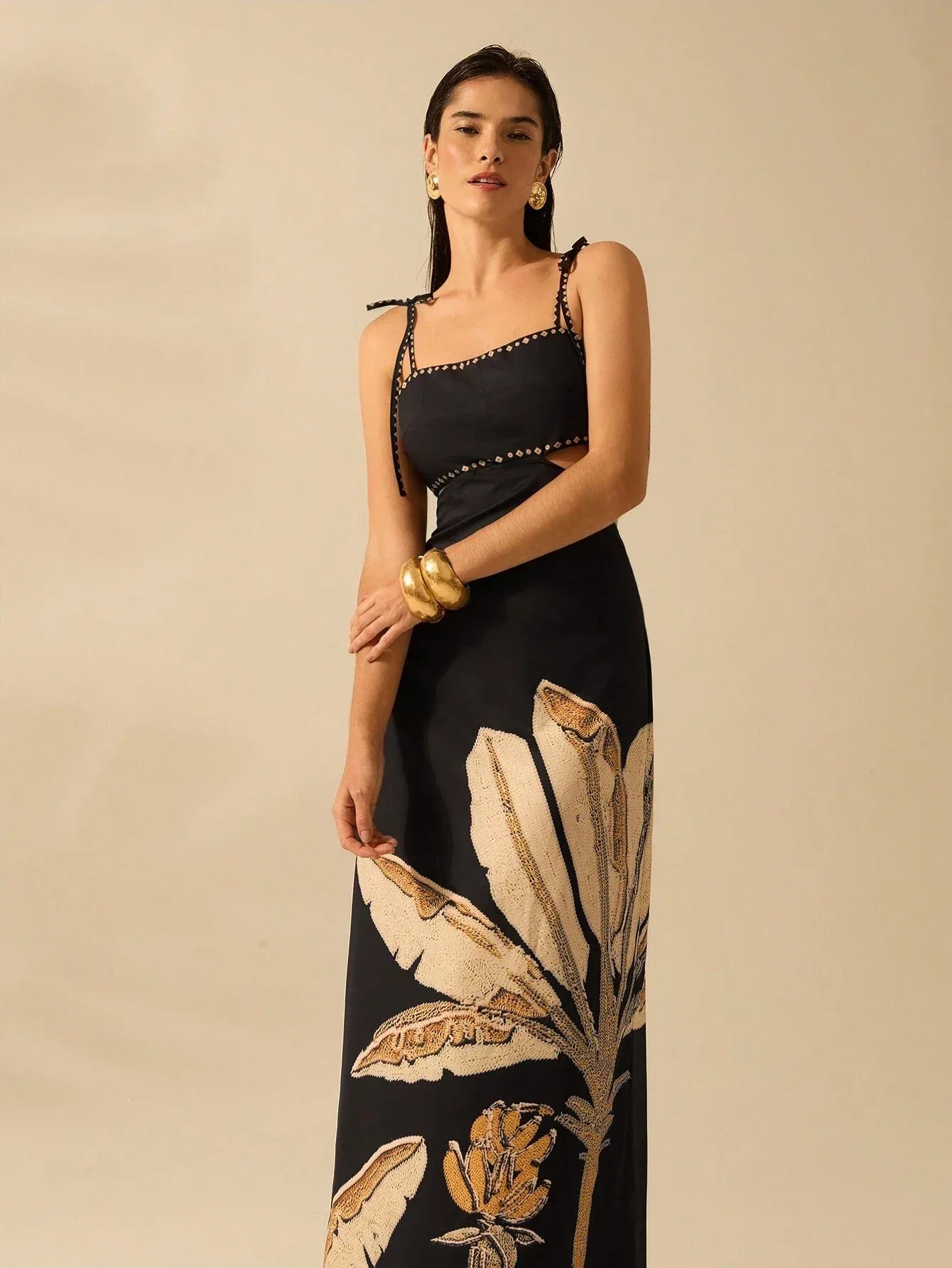 Vestido Feminino Midi Boho Sem Manga Preto Estampa Tropical Amarração Cintura