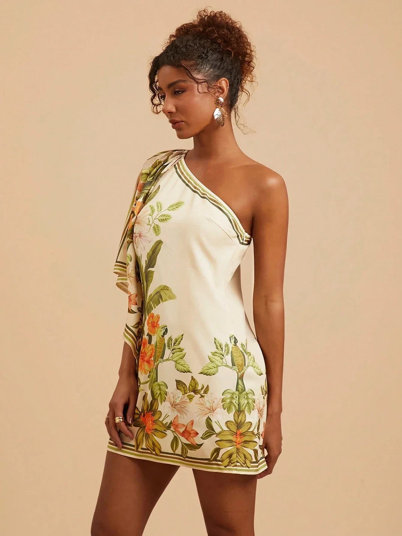 Vestido Feminino Curto Estampa Tropical Assimétrico Verão Moda Praia