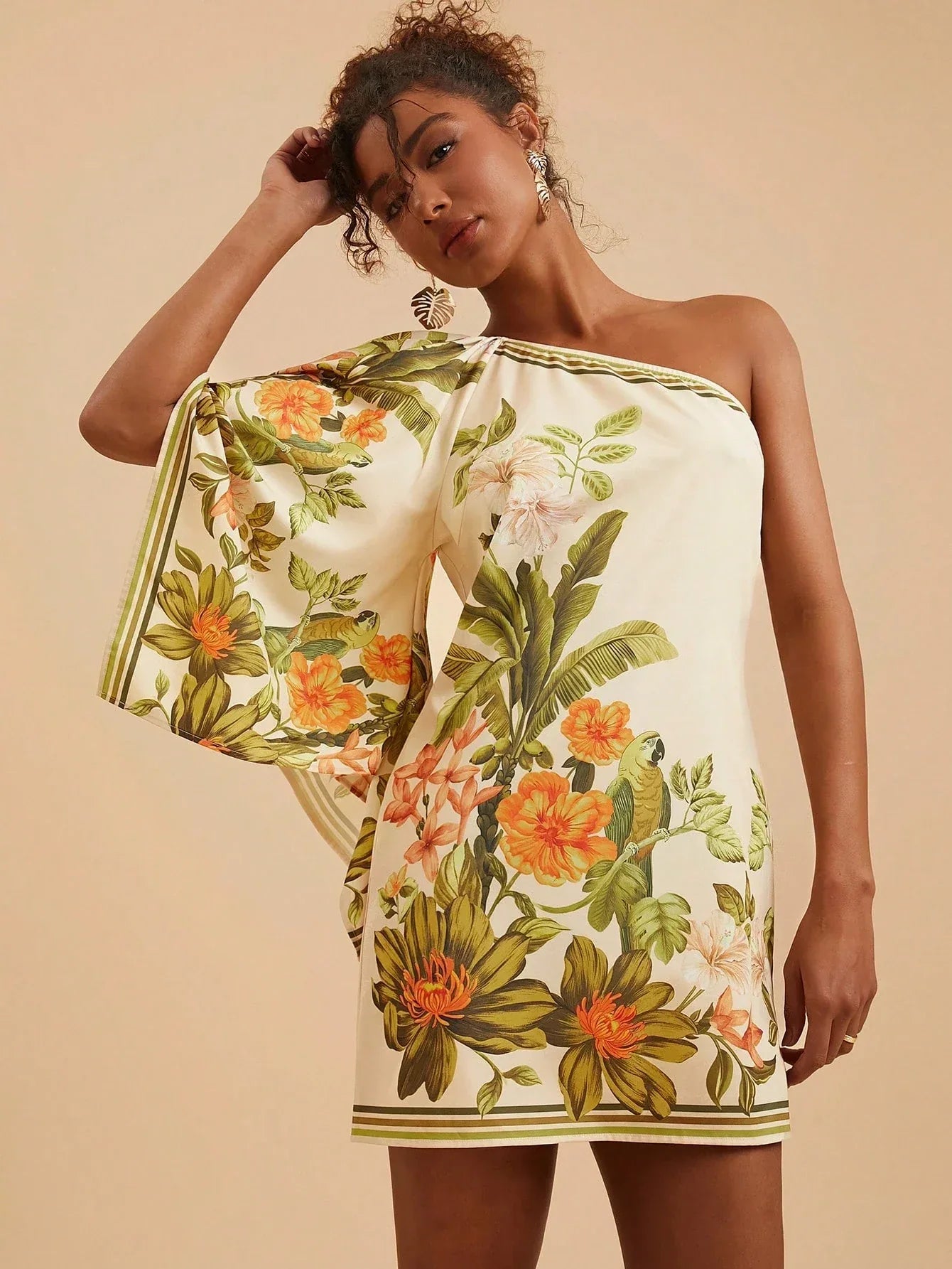 Vestido Feminino Curto Estampa Tropical Assimétrico Verão Moda Praia