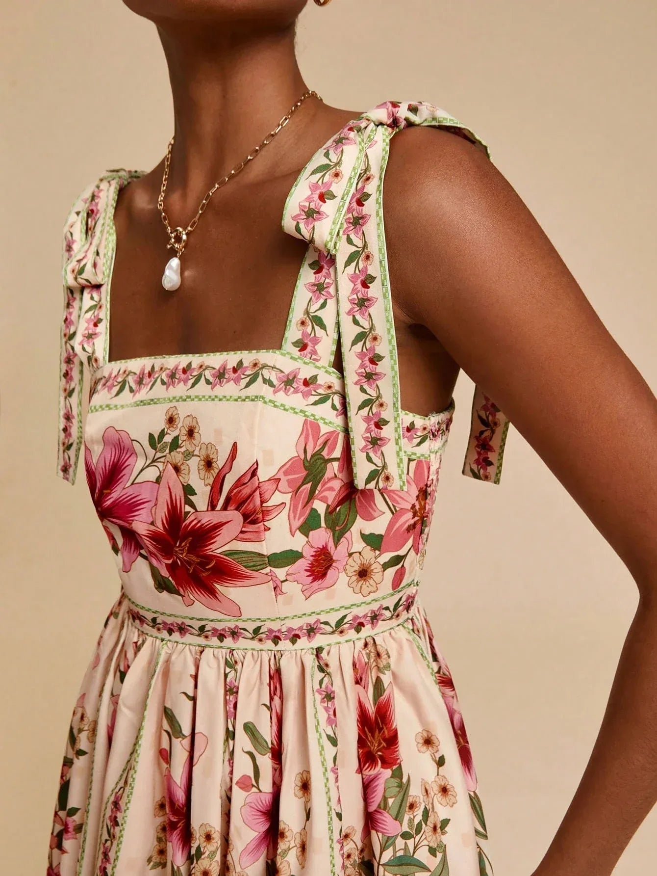 Vestido Feminino Floral Decote Quadrado Verão Praia Cintura Marcada