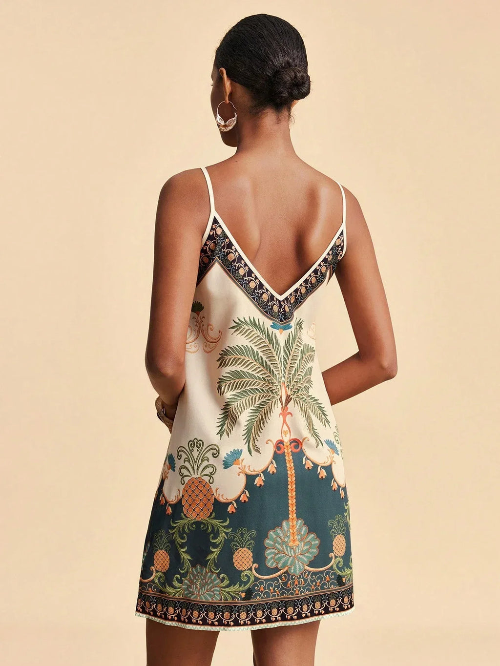 Vestido Feminino Curto Floral Sem Mangas 