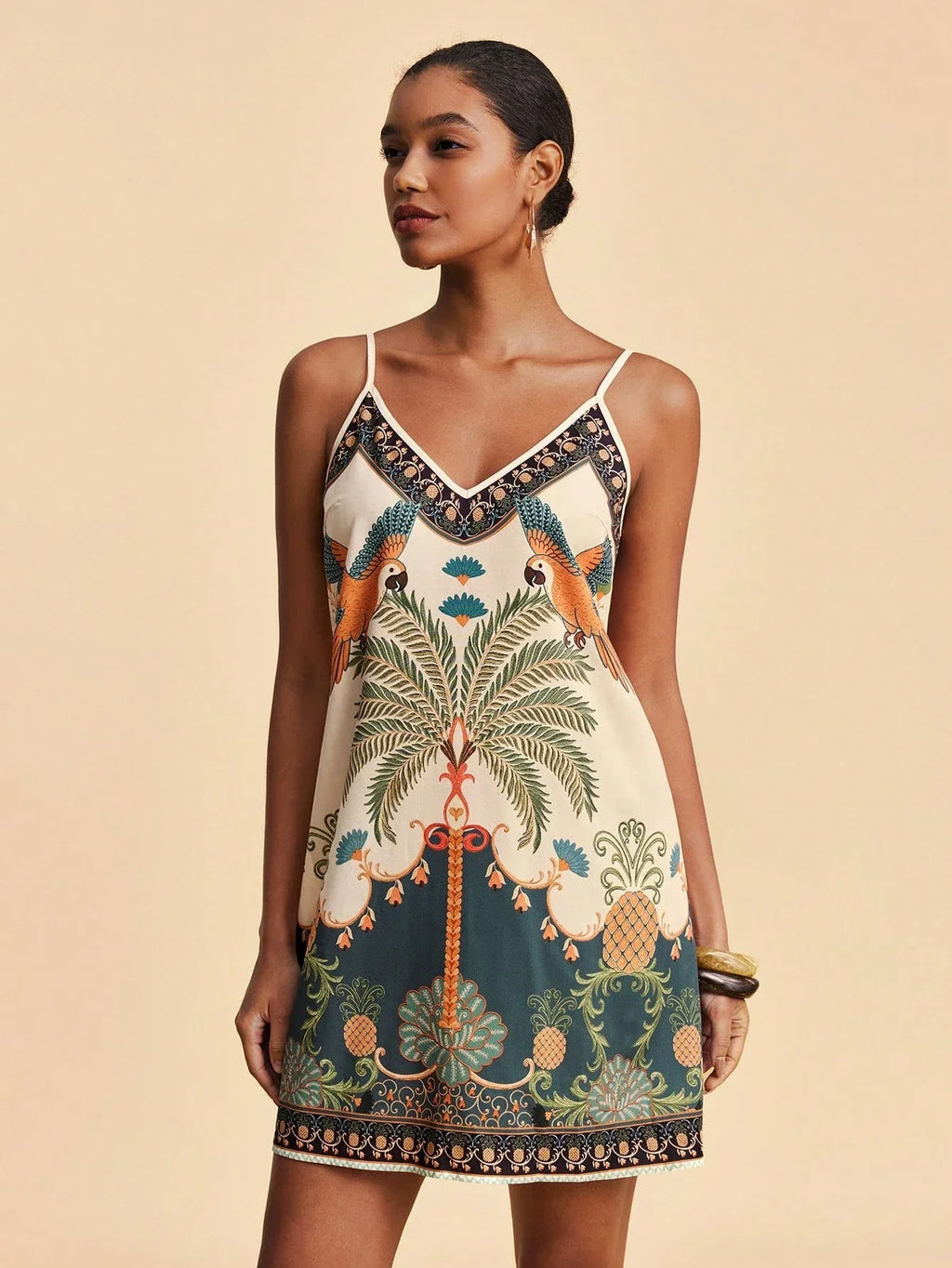 Vestido Feminino Curto Floral Sem Mangas 