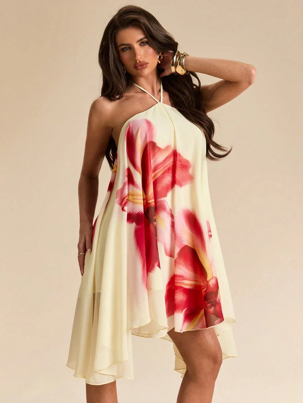 Vestido Curto Feminino Floral Franzido com Amarração Pescoço Vermelho